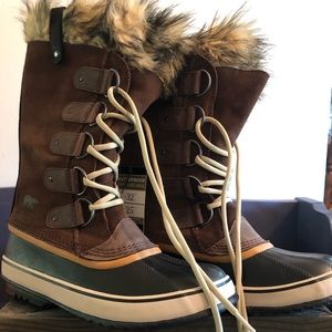 Sorel Joan of Arctic women’s size 10 boots